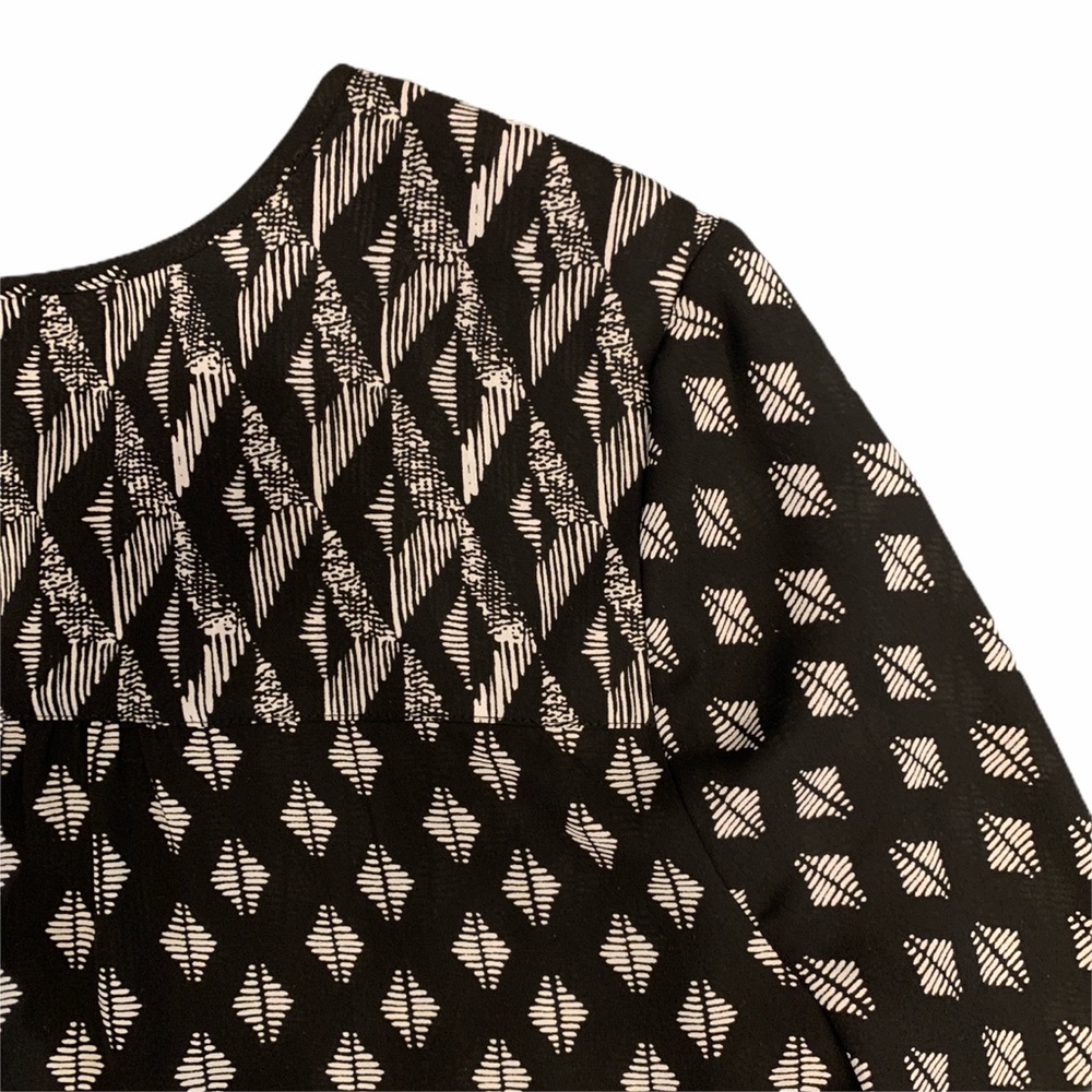 NYDJ Boho Tribal Peasant Blouse EUC - Picture 6 of 8